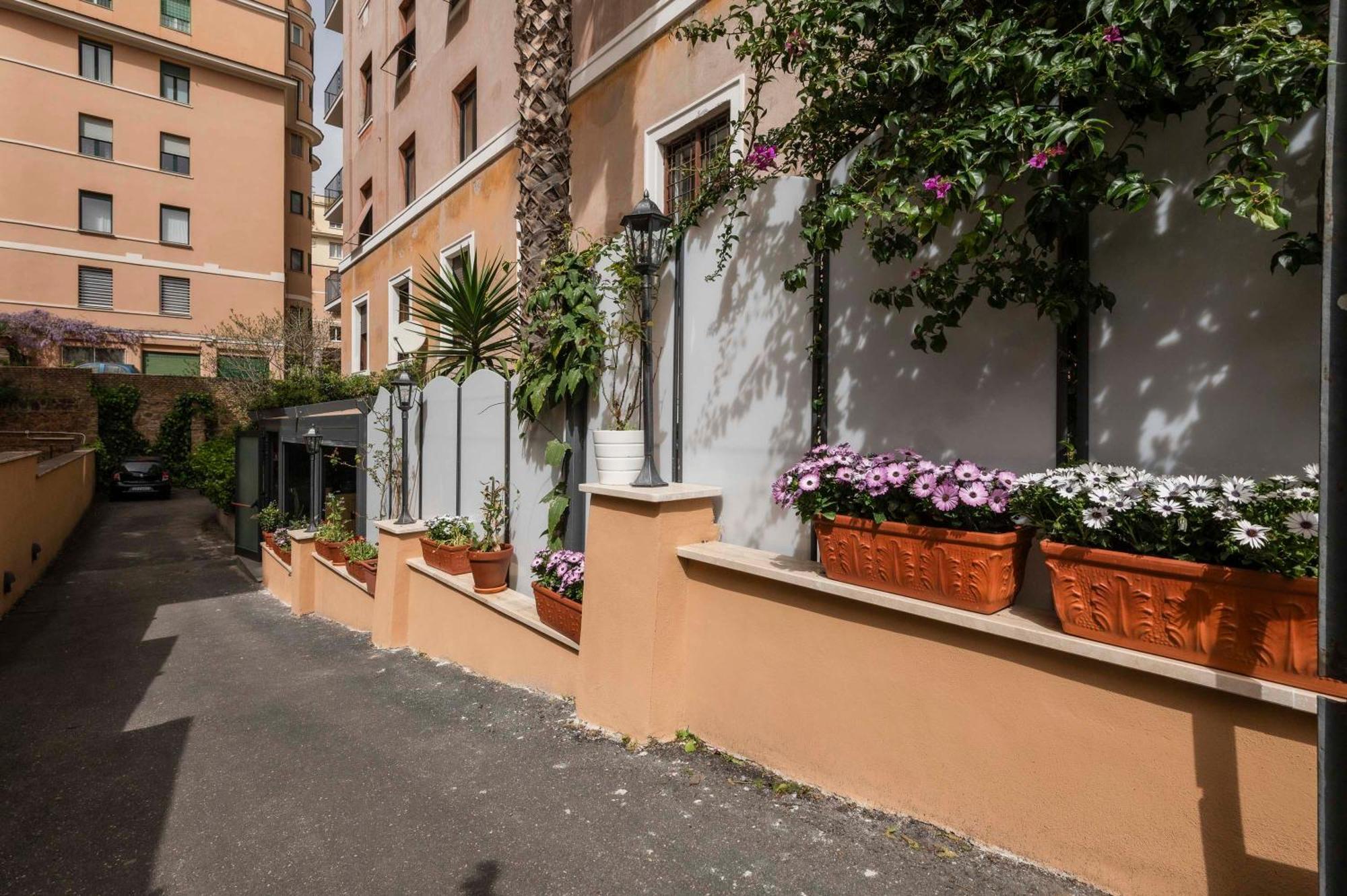 Hotel Valeri Rome Bagian luar foto